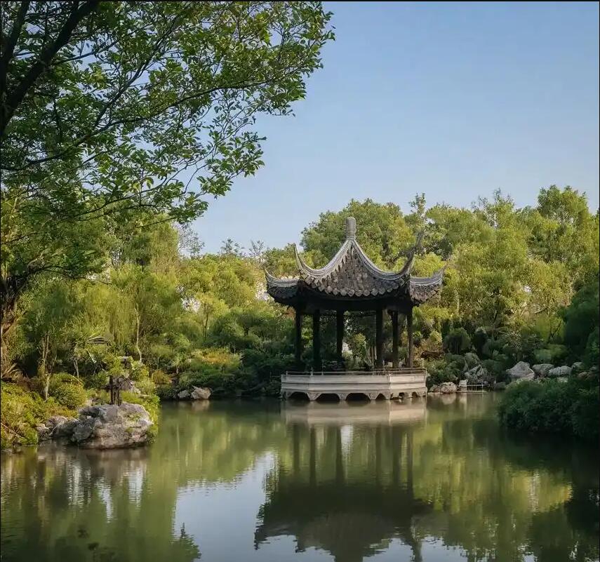 鹤岗兴山晓夏餐饮有限公司